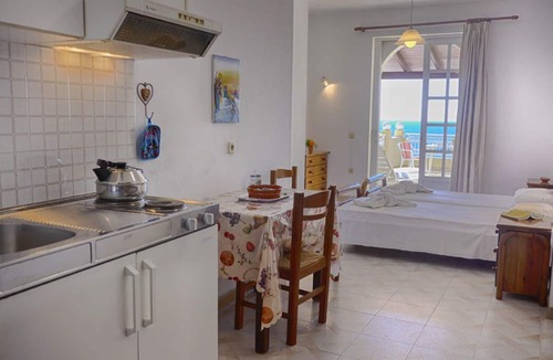 Agios Georgios Pagon Apartment | Beachfront apartment with sea views - Agios Georgios Pagon