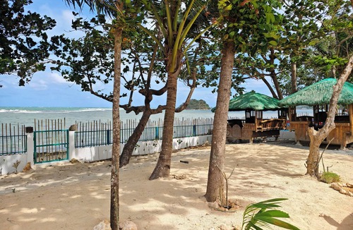 Sual RV Rental | Beachfront Group House Sleeps 16+ - Near Hundred Islands