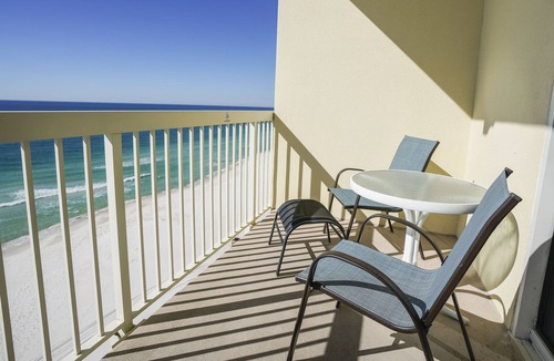 Miramar Beach Condo | Beachfront, Gulf front Pool heated year round - Free Round Golf Daily, Fam Fav