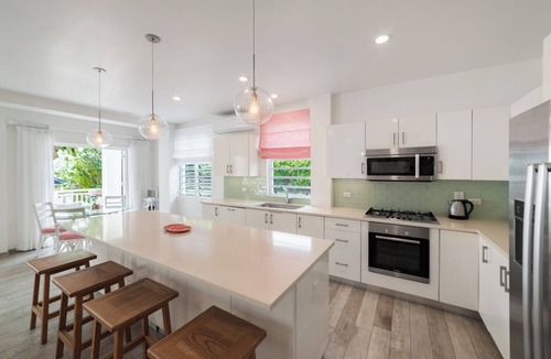 Hastings Apartment | Beachfront Haven 3BD