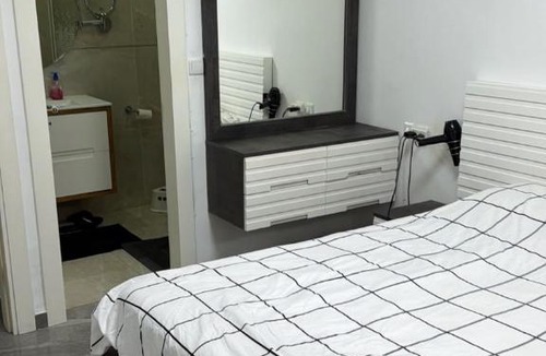 Ashdod Apartment | Beachfront Haven - Perfect for Groups
