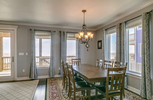 Stavanger Beach House | Beachfront Home: 5 Bedrooms - 2 Master Suites - 3 King Beds - Stavanger Beach