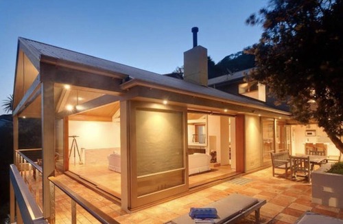 Whale Beach House | Beachfront Home