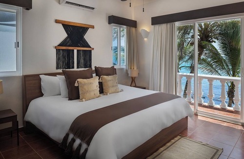 Soliman Bay Hotel | Beachfront home in Tankah Bay with private pool and hotel services