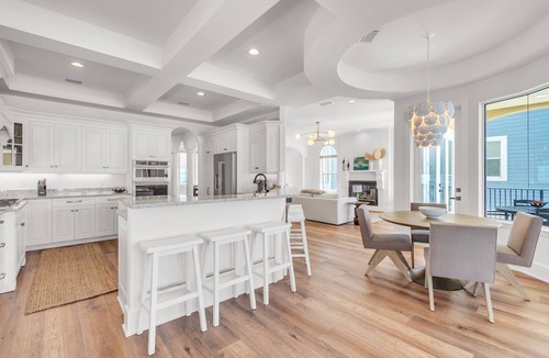Treasure Island House | ☀Beachfront Home🐬Private Pool🏖️Beach Access from Backyard🍹Great Location!