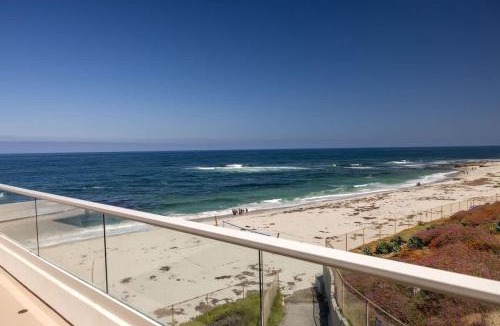 Beach Barber Tract House | Beachfront Home with 3 Large Decks, Walk to shops