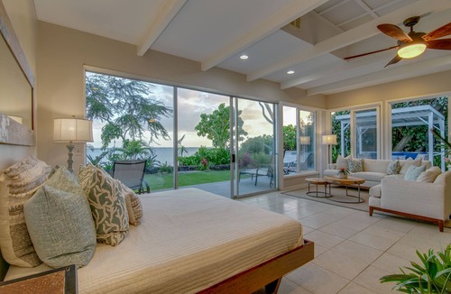 Hawaii Loa Ridge House | Beachfront | Hot Tub | A/C | BBQ | Honolulu |5-7 NIGHT STAYS PERMITTED