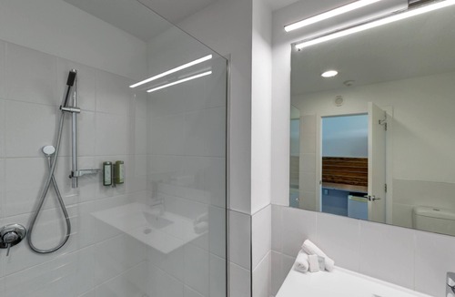 Hokitika Hotel | Beachfront Hotel