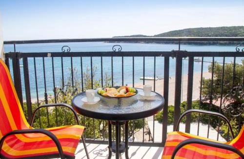Prijevor House | Beachfront Hotel Palma - Jaz