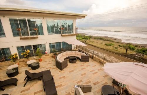 Playa Hermosa Hotel | Beachfront Hotel Tramonto