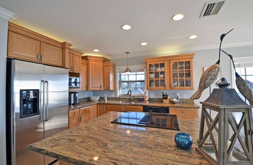 Ilexhurst House | BEACHFRONT HOUSE DIRECTLY ON SOFT SUGAR WHITE SANDS VRC19-000234