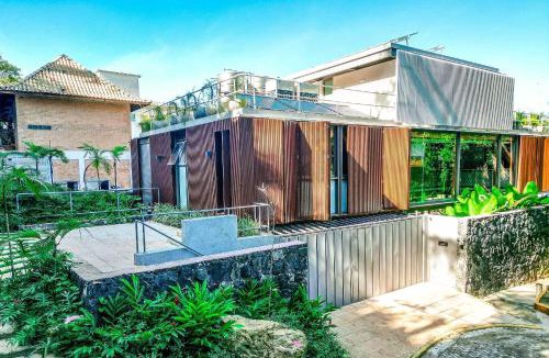 Barequecaba House | Beachfront house for 6 on Guaecá Beach in São Sebastião