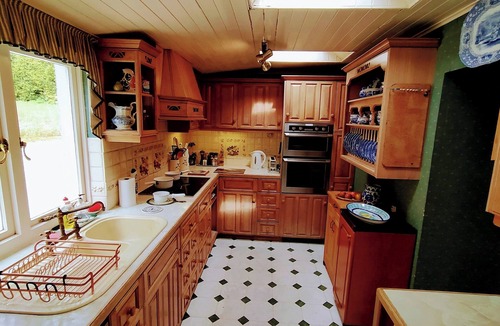Plockton House | BEACHFRONT HOUSE IN PLOCKTON; 3 Beds; Long Stay, 50% Discount; near Isle of Skye