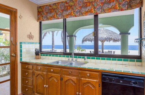 Los Barriles Villa | BEACHFRONT HOUSE LOS BARRILES - Prime location - Two blocks from restaurants