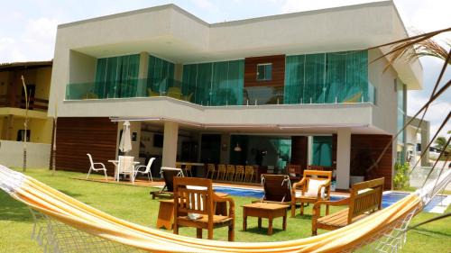 Parafuso House | Beachfront House with 5 Suites in Guarajuba