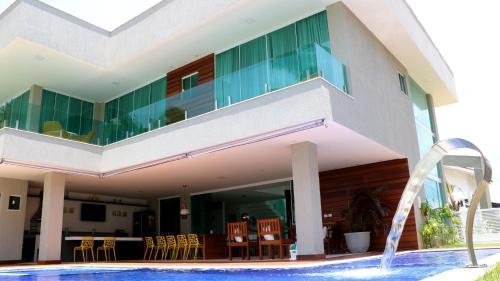 Parafuso House | Beachfront House with 5 Suites in Guarajuba
