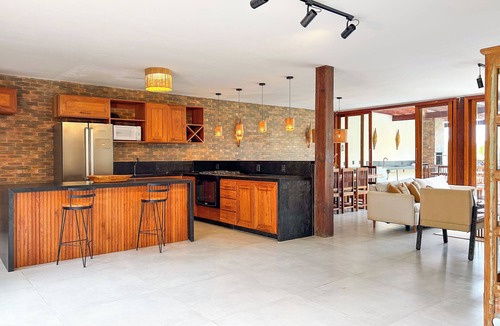 Barra Grande House | Beachfront house with 8 suites, adult and children's pool, and barbecue area.