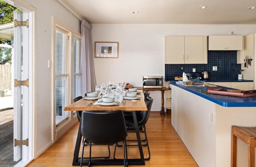 Wainui House | Beachfront Kiwi bach with direct beach access