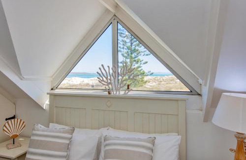 Langebaan House | Beachfront, lagoon view, BBQ overlooking lagoon