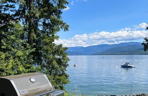 Eagle Bay House | Beachfront Lake House In Eagle Bay