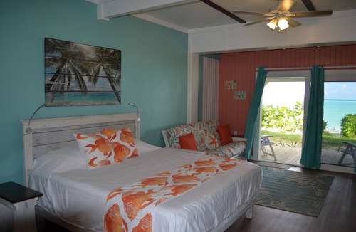 Spanish Wells Apartment | Beachfront large one bedroom studio, adjoining studio can be added to make 2/2.