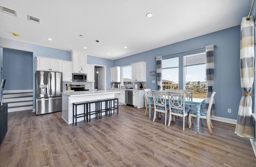 Surfside Beach House | Beachfront Luxury! New Build 2026! Hot Tub. Pets!