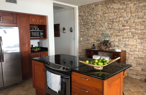 Jaco Condo | Beachfront Luxury 3 bedroom, 3.5 bath condo in the heart of Jaco