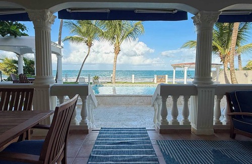 Playa Fortuna House | Beachfront, Luxury Bungalow, Private Premium Pool!