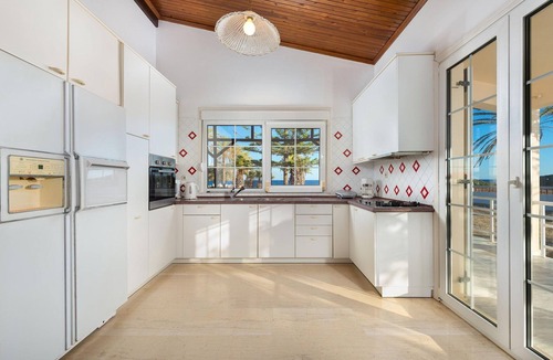 South Rhodes Villa | Beachfront Luxury Rhodes Villa | 5 bedrooms sleeps 14 | Villa Maria | Kiotari