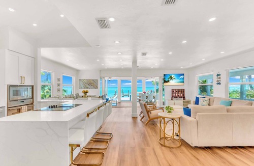 North Captiva House | BEACHFRONT LUXURY ISLAND HOME PRIVATE SWIM SPA~FISHING DOCK~GOLF CART STUNNING