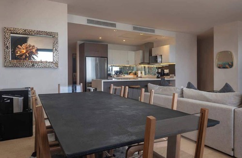 Soliman Bay Apartment | Beachfront Luxury + Rooftop Oasis Tankah Bay