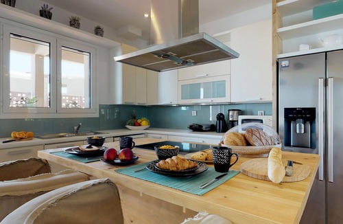 Daratsos Villa | Beachfront luxury villa with hot tub & sunset view