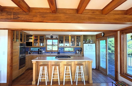 Fairhaven House | Beachfront Oasis - Family friendly - Panoramic Waterfront Views