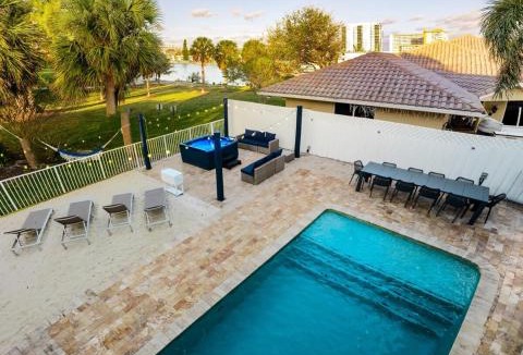 Pompano Beach Villa | Beachfront Oasis w Htd Pool Cinema Game-Room Tiki