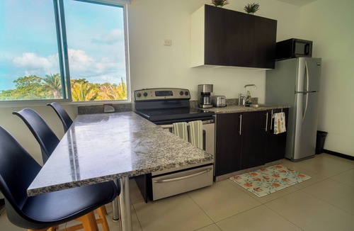 Parrita House | Beachfront Ocean-View Apartment in Gated Community