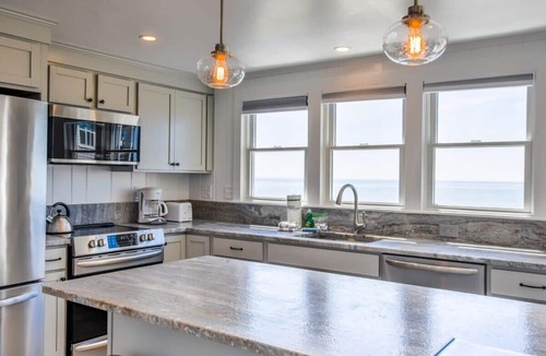 Truro House | Beachfront on Private Beach w/AC!