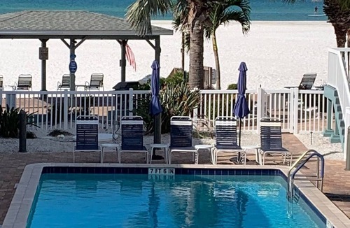 Belle Vista Condo | Beachfront One Bedroom Unit Weekly (November only)