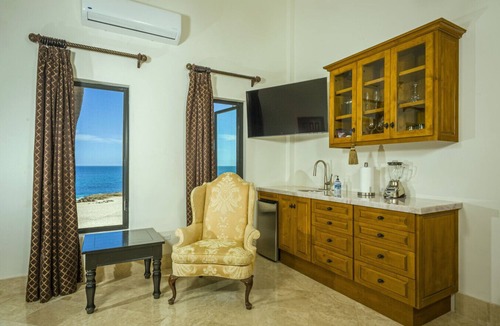 Rancho Cerro Colorado Villa | Beachfront Palmilla Private Cove | Villa Paraiso