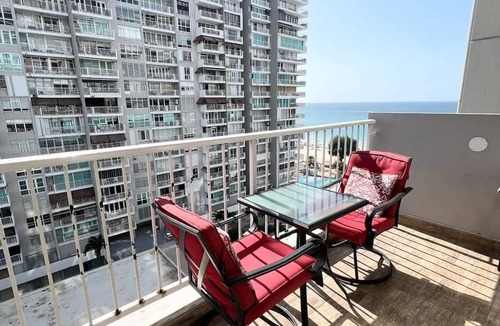 Isla Verde Apartment | Beachfront Paradise @ Coral Beach, Isla Verde