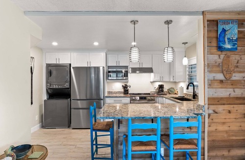 Golden Beach Condo | Beachfront Paradise- 2BR/2BA condo with pool, beach access, and full kitchen.