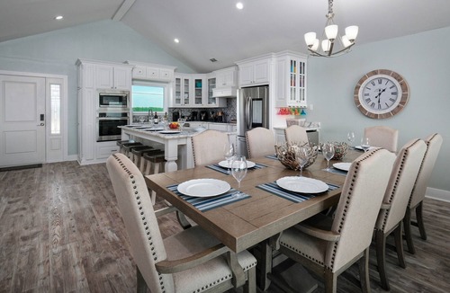 Gulf Shores House | Beachfront Paradise! Beautiful open floorplan Gulf Shores Beach House