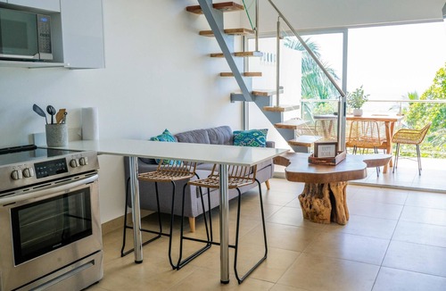 Bejuco Apartment | Beachfront Penthouse Condo with Amazing SunsetViews