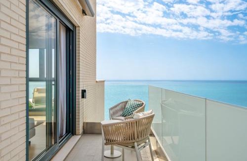 Carretera de Cadiz Apartment | Beachfront Penthouse & Pool by ELE Apartments