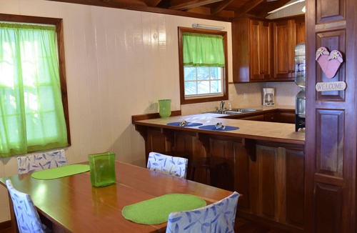San Pedro Cottage | ~Beachfront Perfection~ stunning views from your private veranda