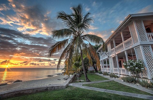 Estate Prosperity West Condo | Beachfront Pink Condo #8