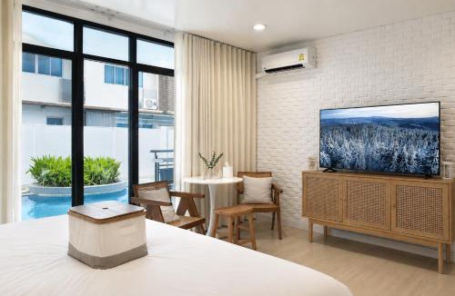 Ban Bang Saen Apartment | Beachfront Pool Access Apartment FREE Disney Plus