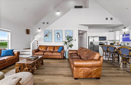 Port Bolivar House | Beachfront | Pool | Ocean Views, Loft & Bar