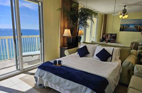Miramar Beach Condo | Beachfront - Private Parking - Free beach chair service - Pickleball Courts