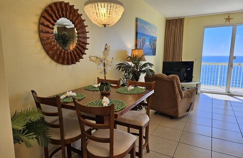 Miramar Beach Condo | Beachfront - Private Parking - Free beach chair service - Pickleball Courts