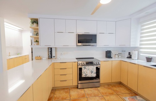 Cabezas Apartment | Beachfront & Private Pool Villa w/AC